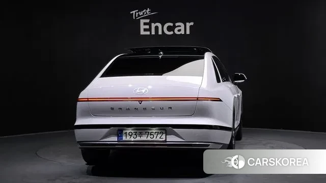 Hyundai Grandeur Hybrid (GN7) id 3007084 из Кореи 14