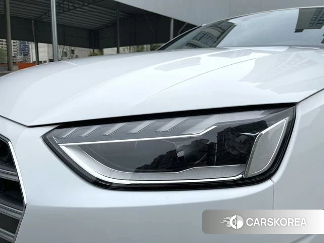 Audi A4L id 4254216 из Китая 18