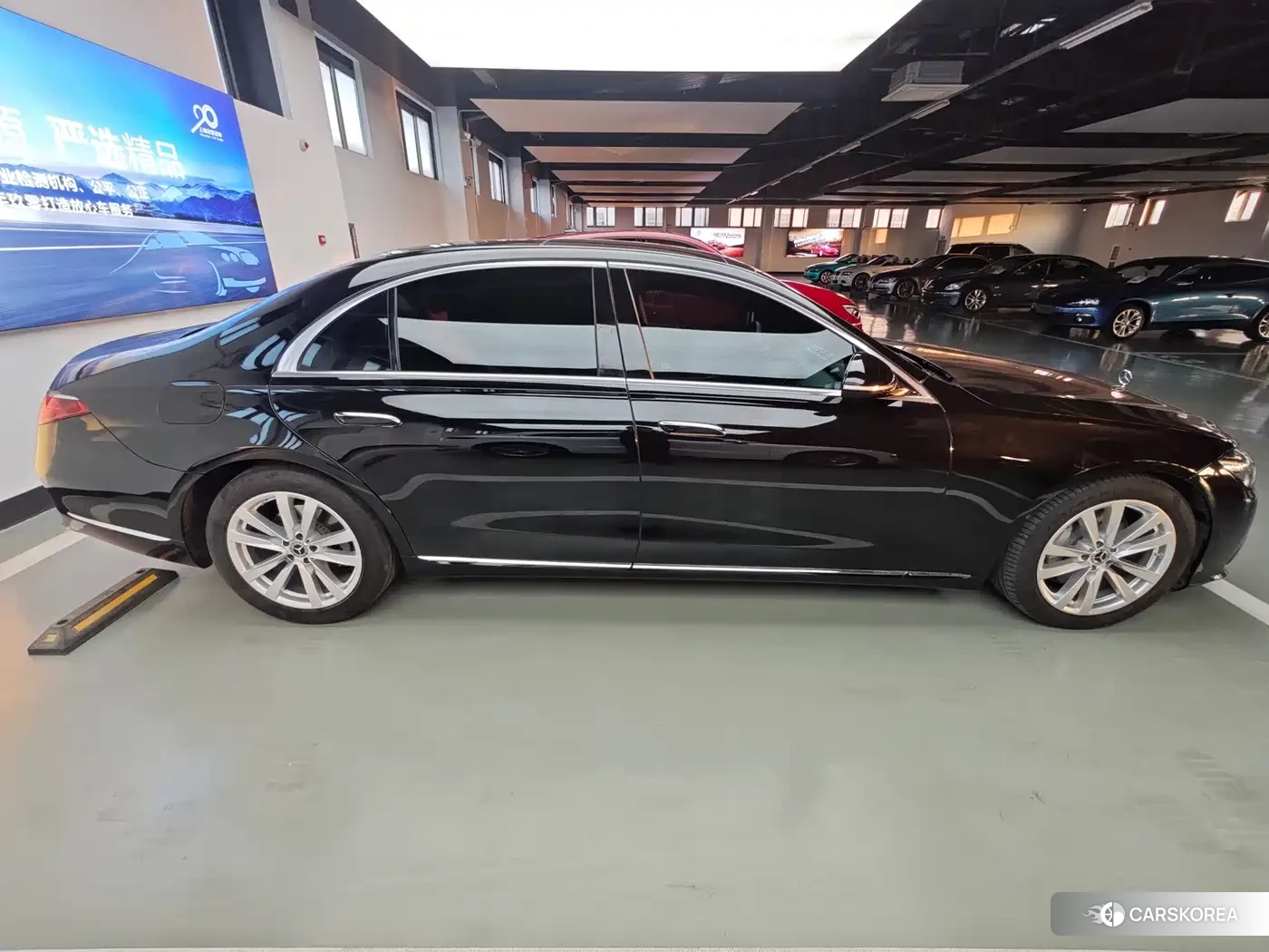 Mercedes-Benz S-Class 2025 Черный из Китая, фото 4
