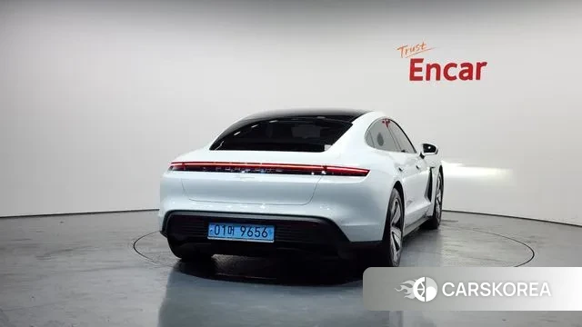 Porsche Taycan id 3606019 из Кореи 14