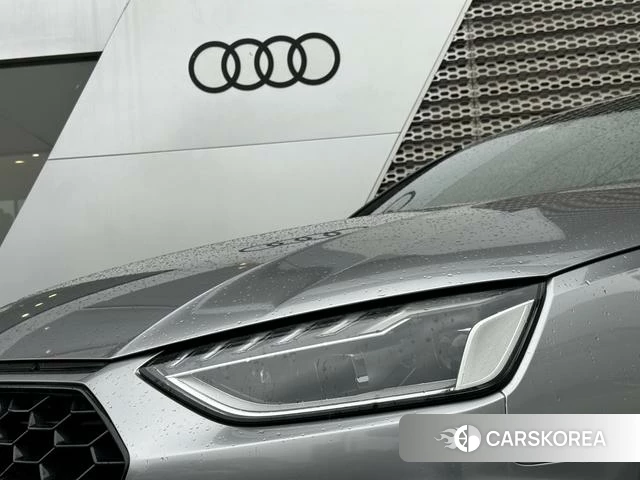 Audi A4L id 4290186 из Китая 13