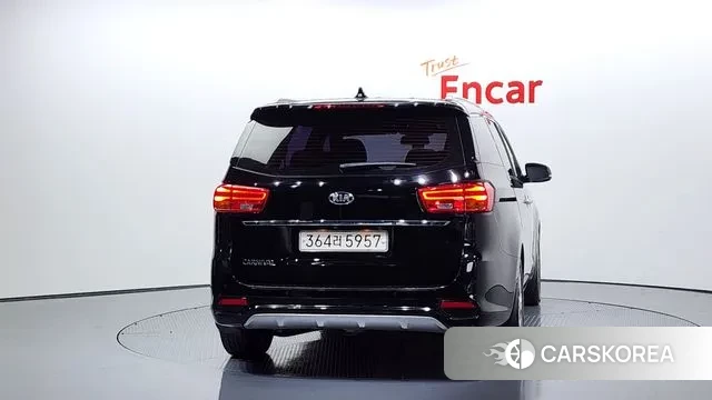 Kia The New Carnival id 3284700 из Кореи 14