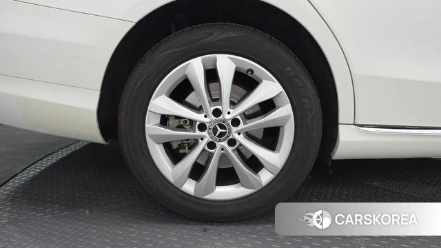 Mercedes-Benz C-Class W205 id 4581321 из Кореи 25