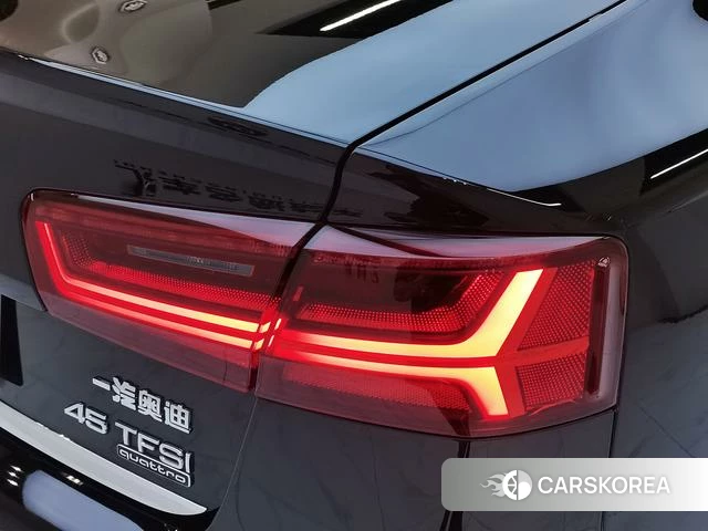 Audi A6L id 4219971 из Китая 19