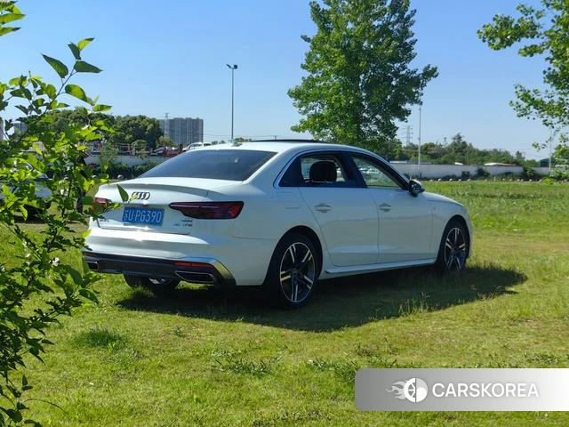 Audi A4L 2022 Белый из Китая, фото 4