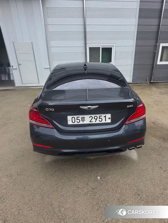 Genesis G70 id 3013878 из Кореи 8