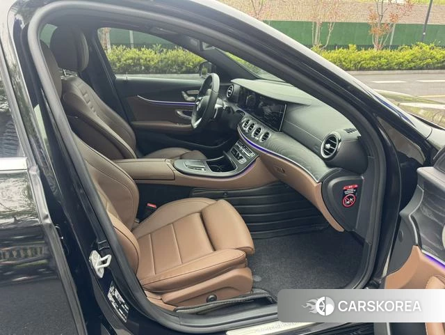Mercedes-Benz E-class id 4211750 из Китая 20