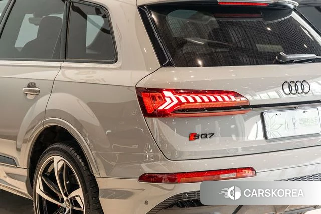 Audi SQ7 id 4260784 из Китая 16