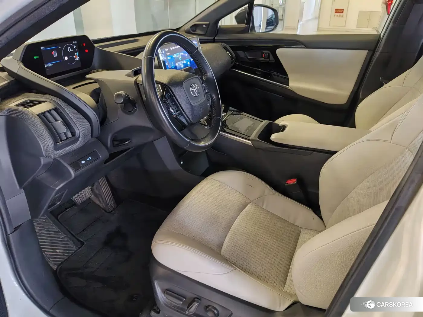 Toyota bZ4X id 4599730 из Китая 31