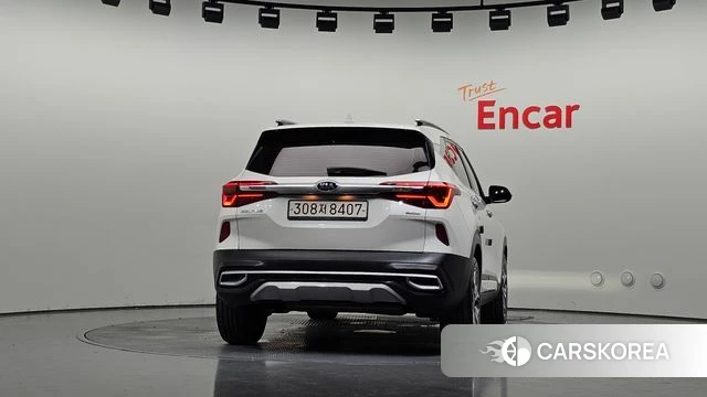 Kia Seltos id 4693356 из Кореи 26