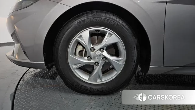 Hyundai Avante (CN7) id 3283116 из Кореи 14