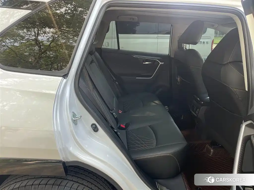 Toyota RAV4 id 4565203 из Китая 15