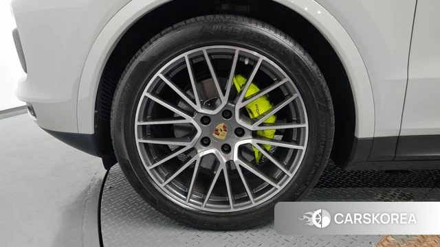 Porsche Cayenne (PO536) id 4619068 из Кореи 30