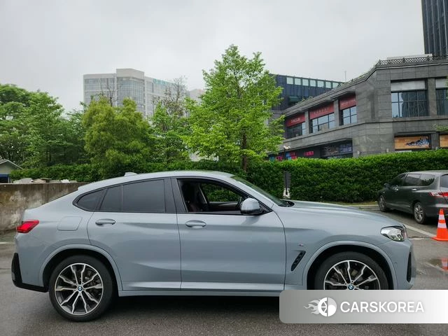 BMW X4 id 4259209 из Китая 8