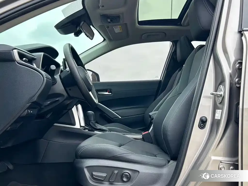 Toyota Frontlander 2023 Champagne/brown из Китая, фото 4