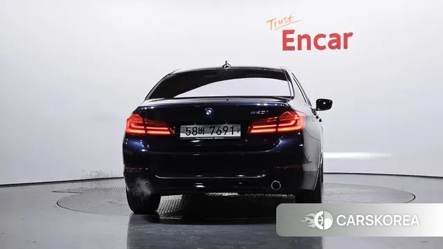 BMW 5 Series (G30) id 3520308 из Кореи 14