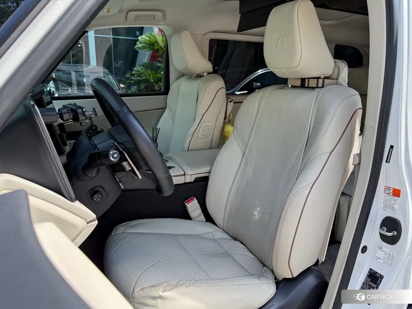 Lexus LM id 4546021 из Китая 20