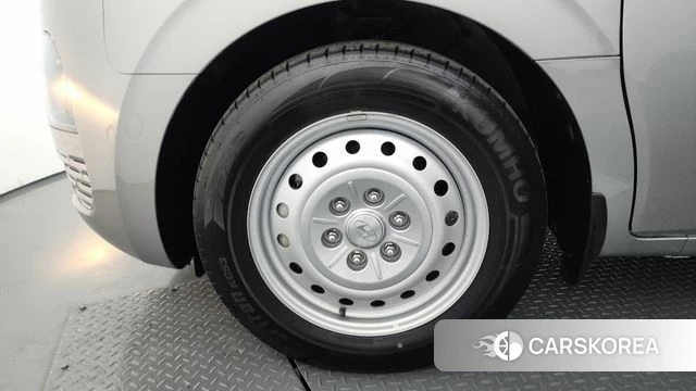 Hyundai Staria id 3933998 из Кореи 14