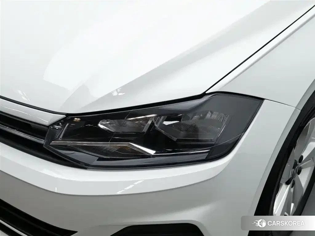 Volkswagen Polo id 4545693 из Китая 18