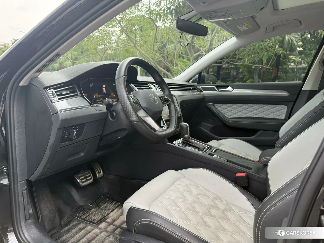 Volkswagen Magotan id 4479759 из Китая 11
