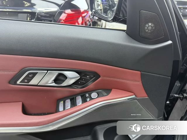 BMW 3 series 2023 Черный из Китая, фото 4