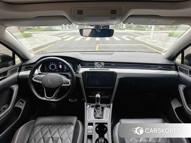 Volkswagen Magotan PHEV 2023 Черный из Китая, фото 5