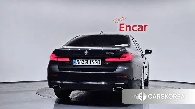 BMW 5 Series (G30) id 3582563 из Кореи 14