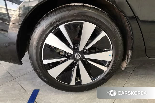 Nissan Teana id 3945084 из Китая 11