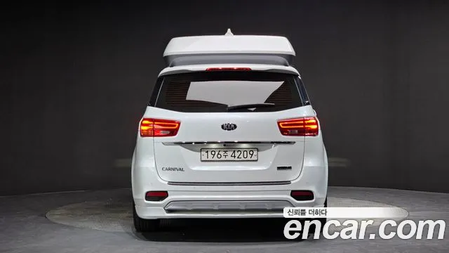 Kia The New Carnival id 2492435 из Кореи 14