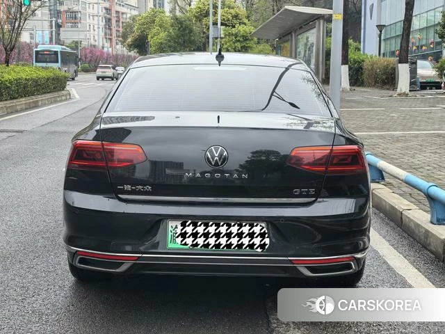 Volkswagen Magotan PHEV 2023 Черный из Китая, фото 4