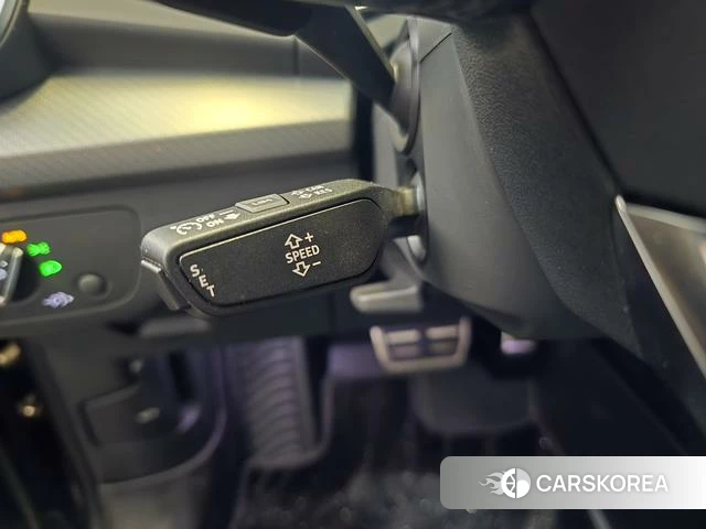 Audi Q5L id 4297842 из Китая 12