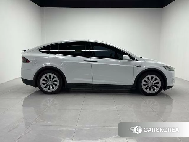 Tesla Model X id 4219594 из Китая 14