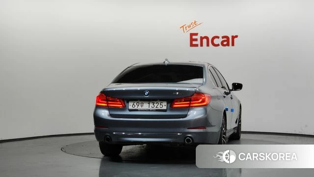 BMW 5 Series (G30) id 4417278 из Кореи 31