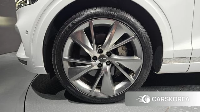 Genesis GV70 id 4696960 из Кореи 29
