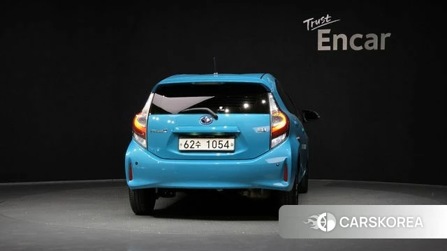 Toyota Prius C id 4233148 из Кореи 24