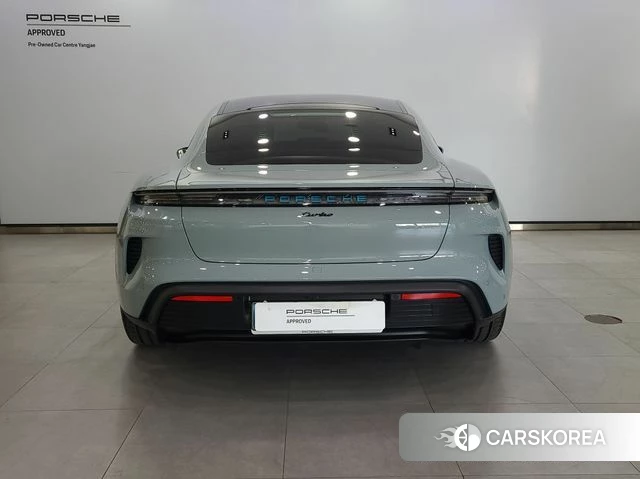 Porsche Taycan id 4333956 из Кореи 14