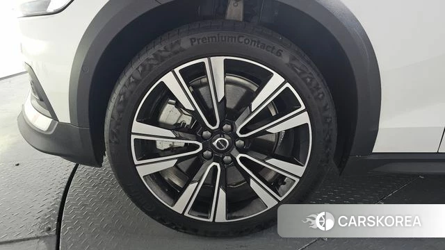 Volvo V60 Cross-Country 2nd Generation id 4194373 из Кореи 30