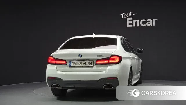 BMW 5 Series (G30) id 2901807 из Кореи 14