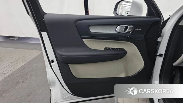Volvo XC40 id 4505475 из Кореи 8