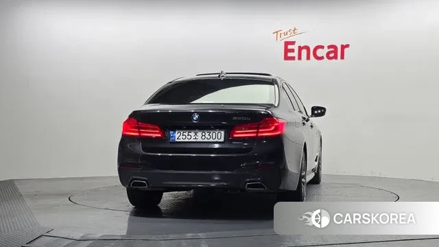 BMW 5 Series (G30) id 3677630 из Кореи 14