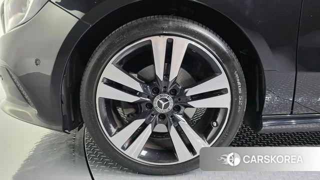 Mercedes-Benz A-Class W176 id 4755431 из Кореи 24