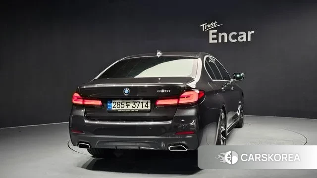 BMW 5 Series (G30) id 3053821 из Кореи 14