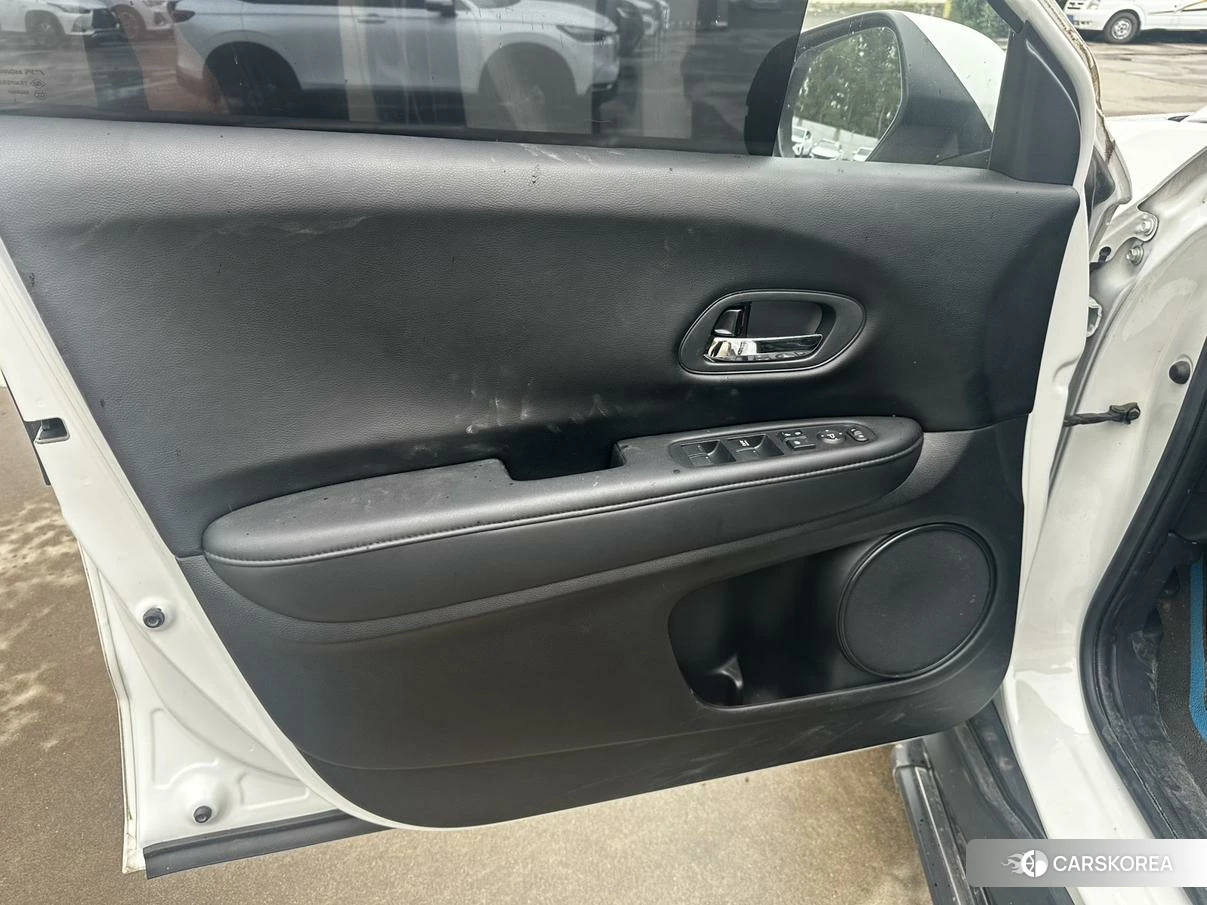 Honda Vezel id 4498931 из Китая 9