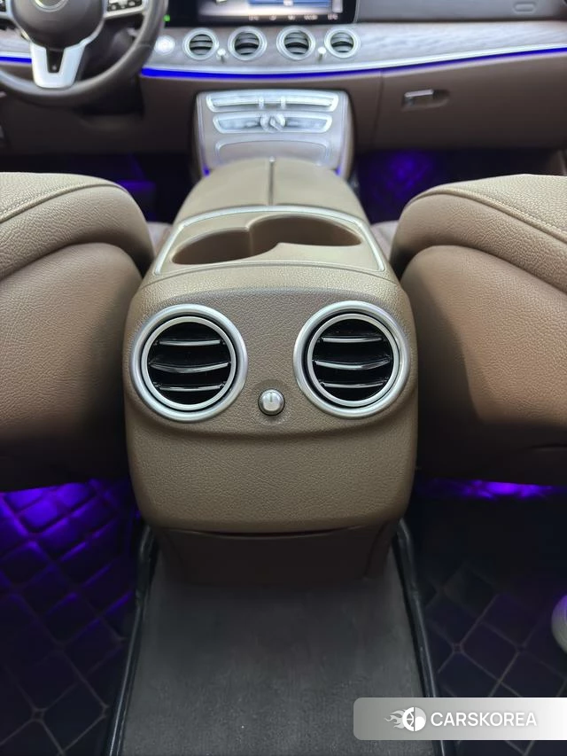 Mercedes-Benz E-class id 4221364 из Китая 8