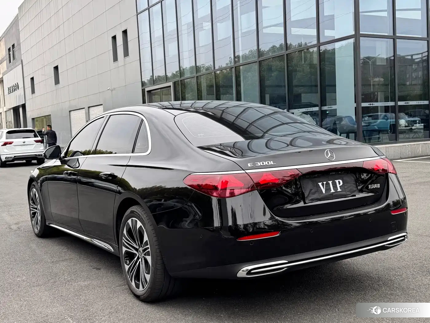 Mercedes-Benz E-Class id 4570800 из Китая 9