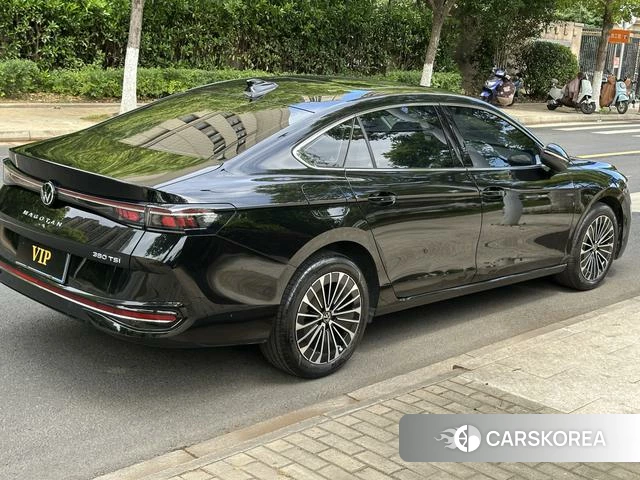 Volkswagen Magotan id 4290972 из Китая 12