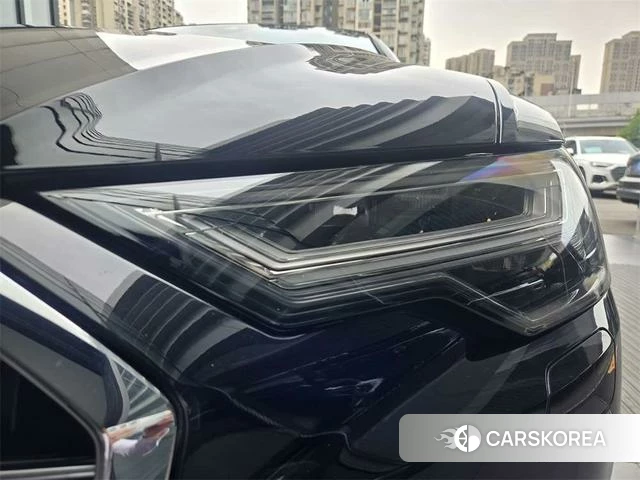 Audi A6L id 4333660 из Китая 9