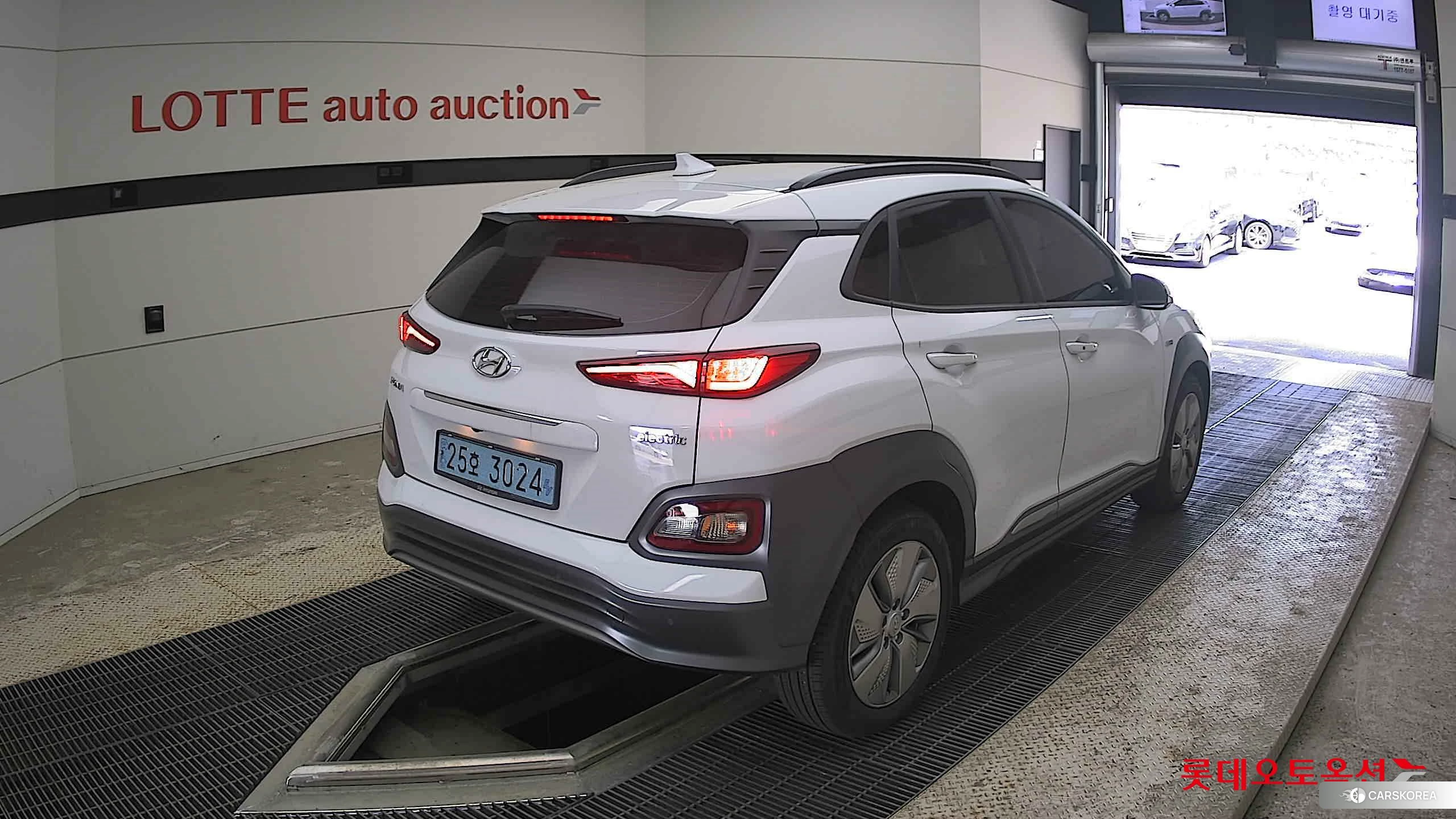 Hyundai KONA Electric id 4289419 из Кореи 30