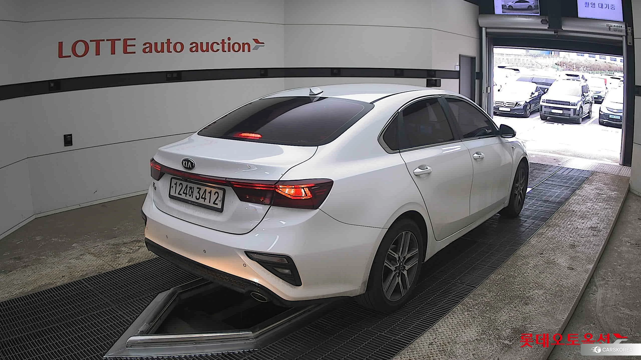 Kia K3 id 3875780 из Кореи 31