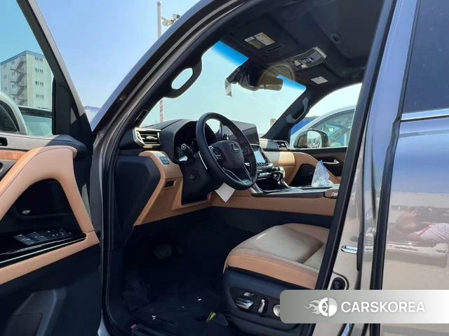 Lexus LX 2024 Темно-серый из Китая, фото 6